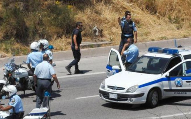 Καταδίωξη και σύλληψη λαθροδιακινητή στην Εγνατία – Μετέφερε 10 αλλοδαπούς